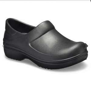 Like New! Crocs Neria Pro II Clog

Sz. 9